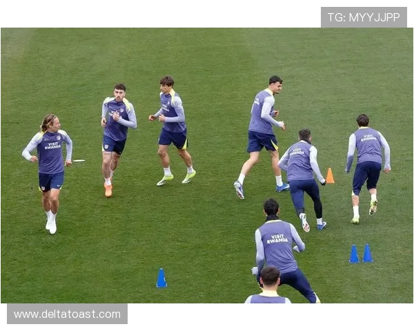 西蒙尼提升团队凝聚力，马德里竞技表现稳健重返巅峰之路